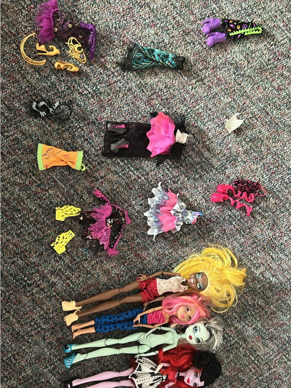 Fashion Doll Lot with Clothes & Accessories